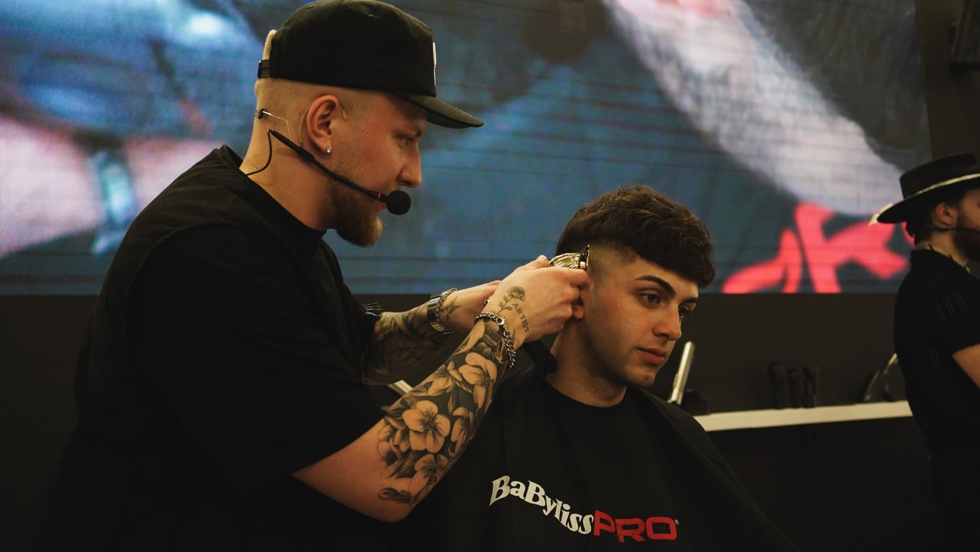 Oliver White — barbering in practice, image 1