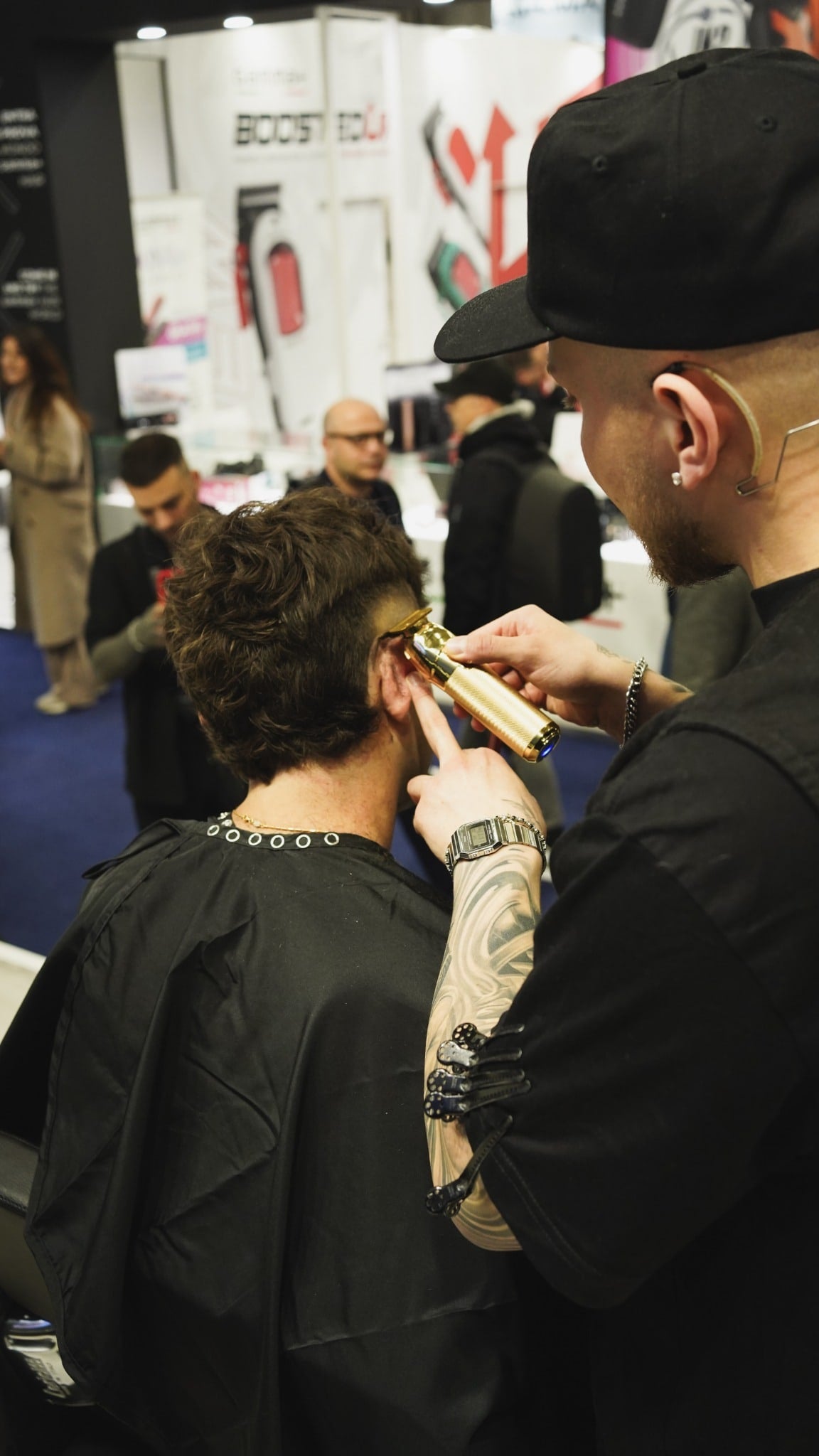 Oliver White — barbering in practice, image 3